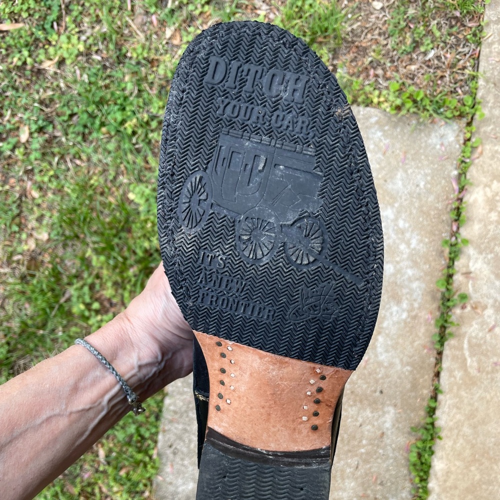 Men’s Fluevog Wyatt Western-Style Embroidered Ankle Boot in Black. - Picture 13 of 16